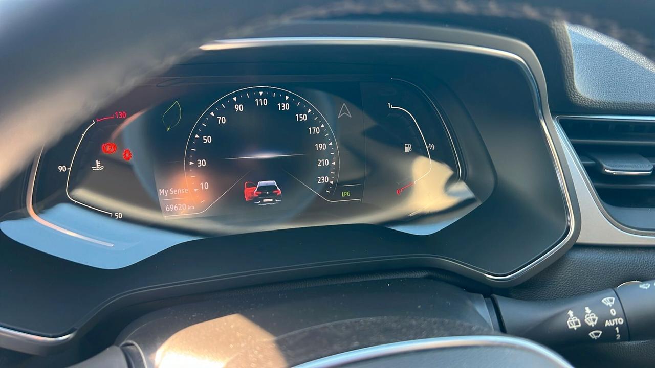 Renault Captur TCe 100 CV GPL Equilibre NEOPATENTATI