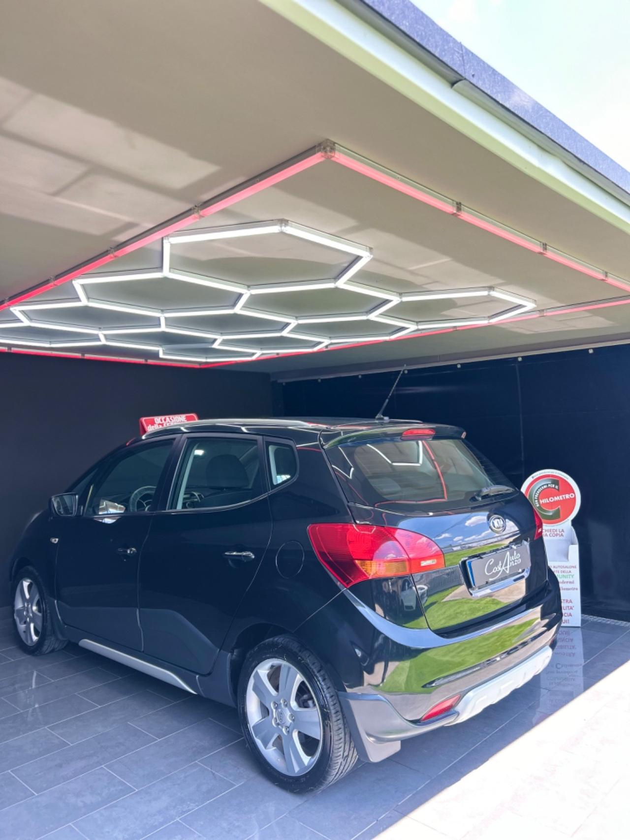 Kia Venga 1.4 CRDi 90 cv CrossOver High Tech 2015