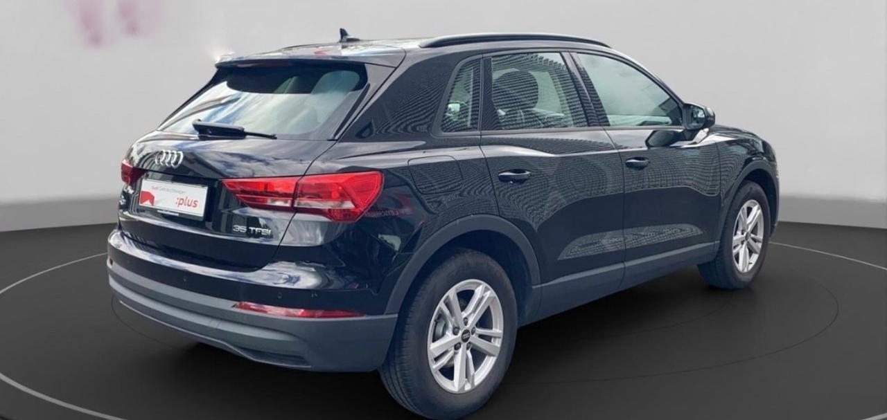 Audi Q3 35 TFSI Business, Manuale