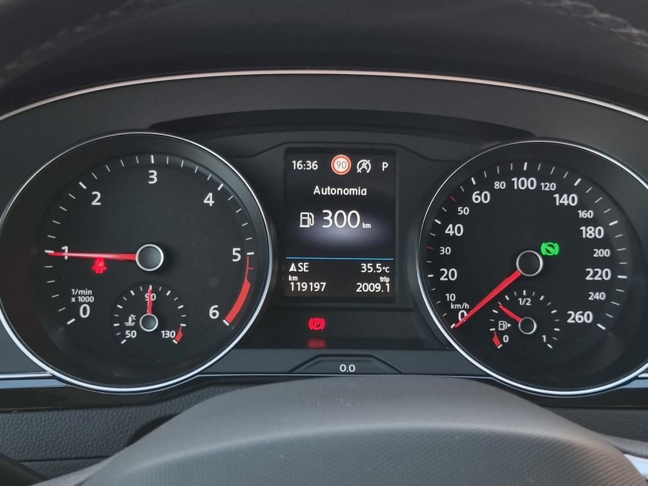 Volkswagen Passat VIII Variant 2.0 tdi Business 12