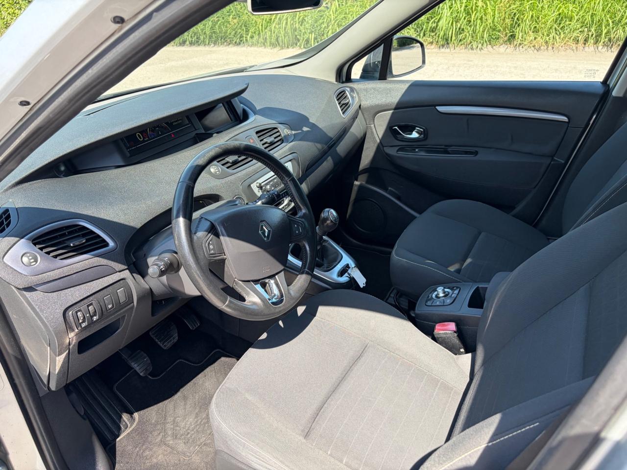 Renault Scenic Scénic XMod 1.5 dCi 110CV Limited