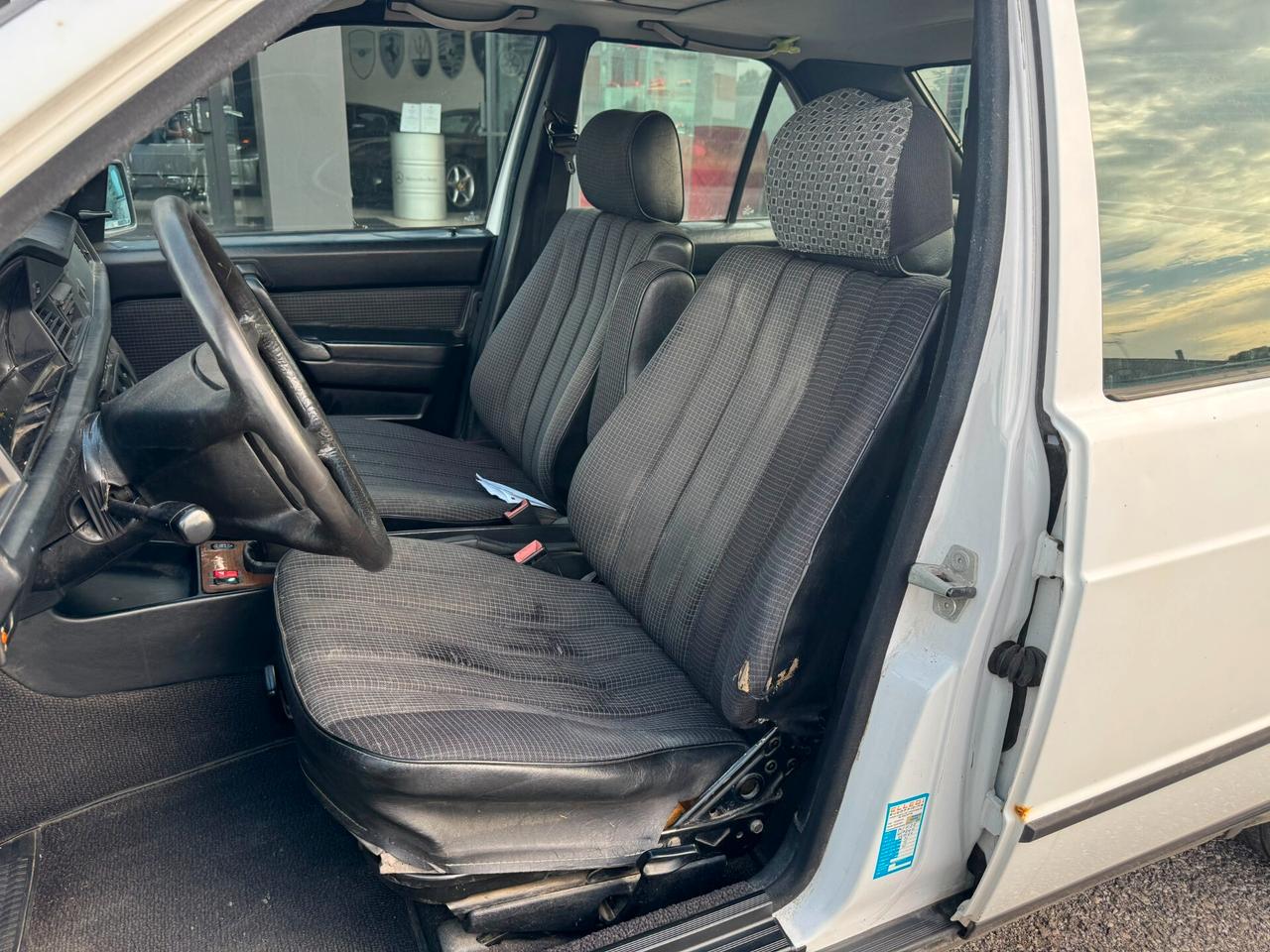 Mercedes 190D 2.5 asi