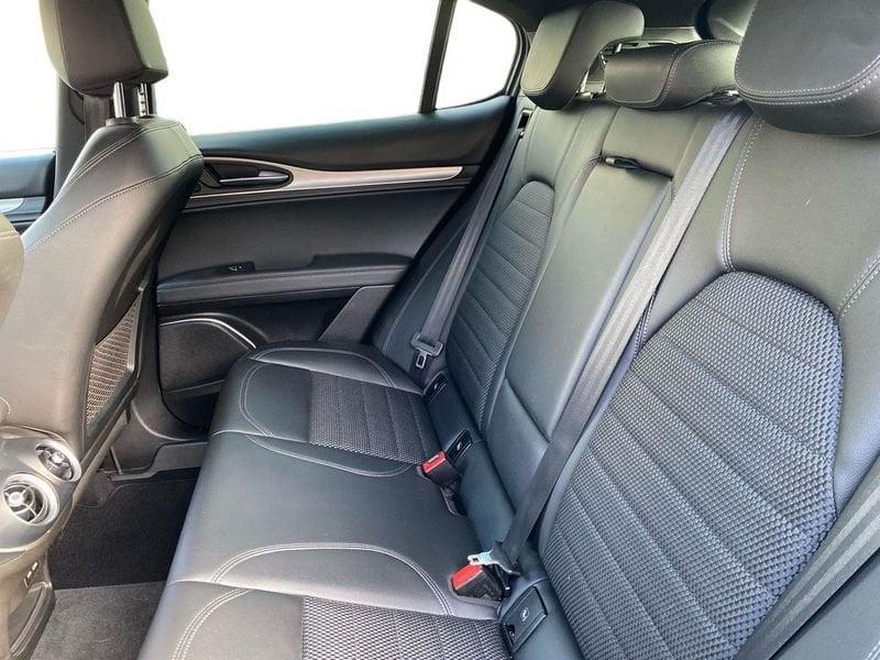 Alfa Romeo Stelvio 2.2 t Sprint Q4 190cv auto
