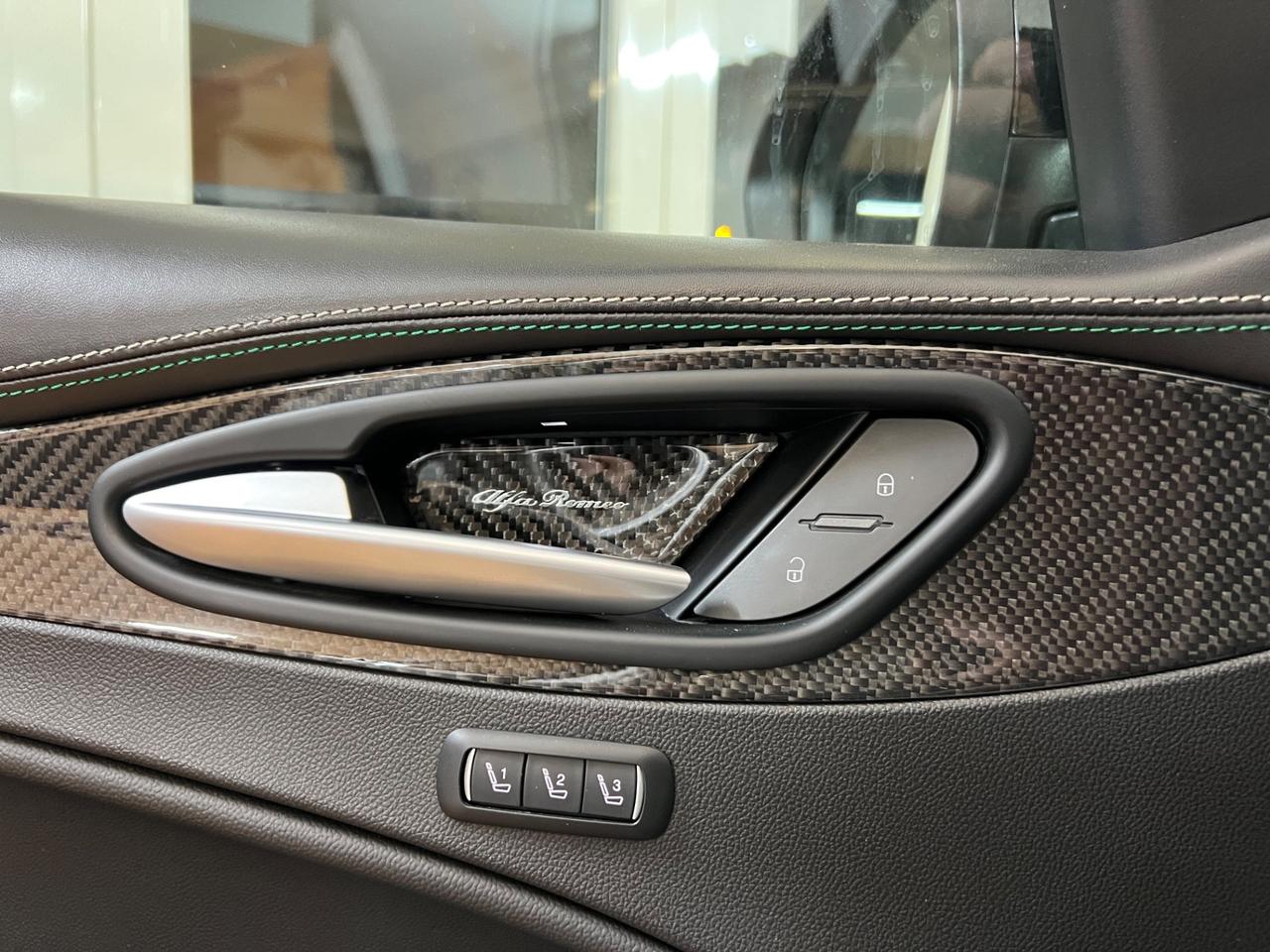 Alfa Romeo Stelvio 2.9 Bi-Turbo V6 510 CV AT8 Quadrifoglio