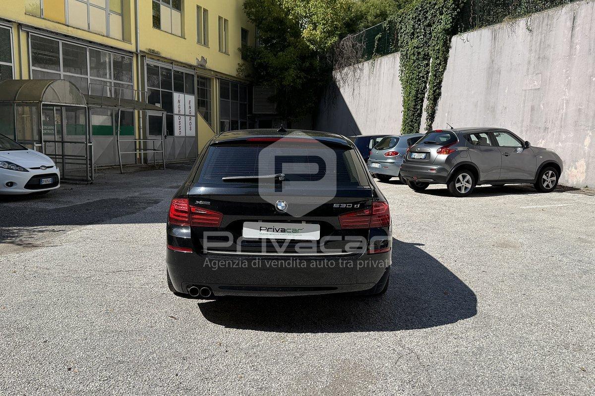 BMW 530d xDrive 249CV Touring Luxury
