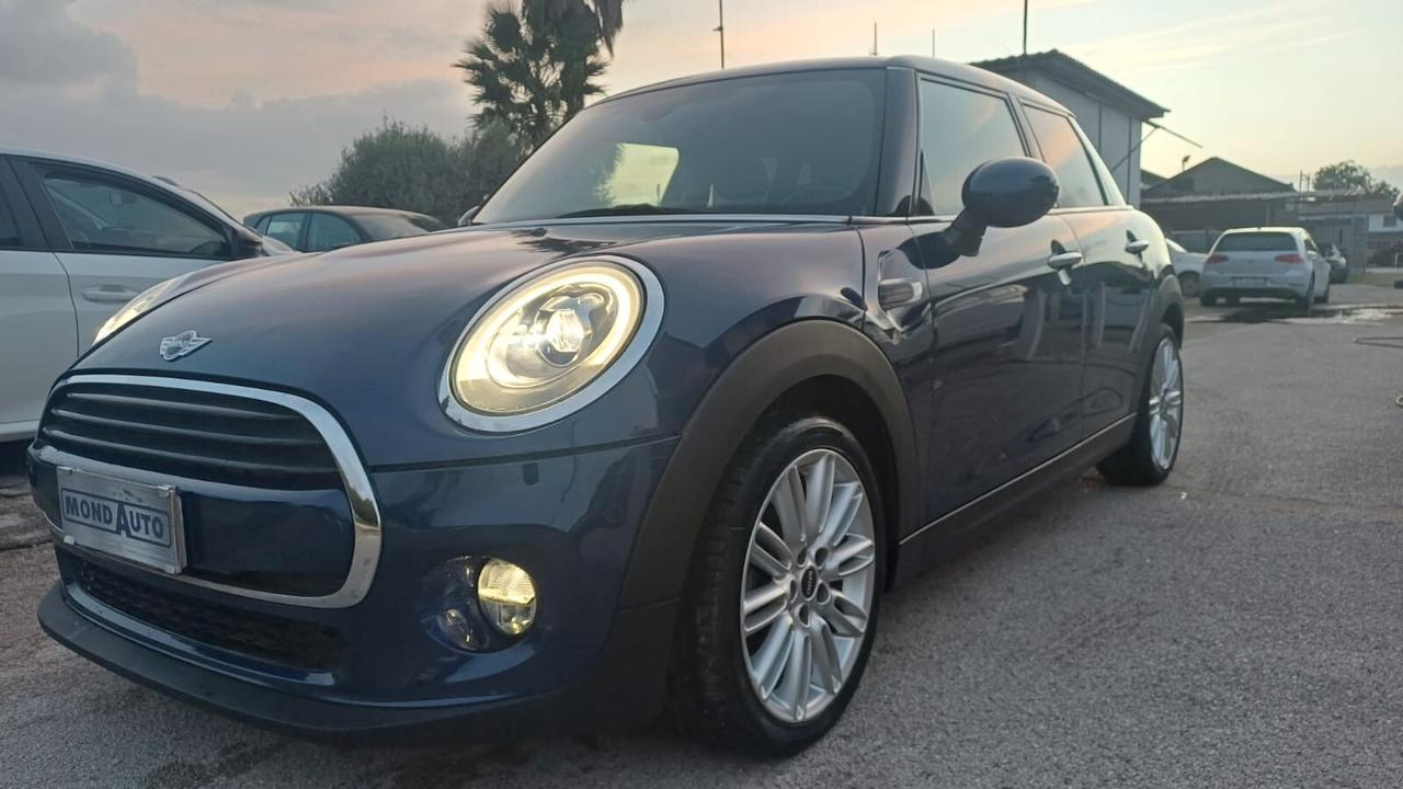 Mini COOPER D 1.5 2017 FULL OPTIONAL SOLO 49MILA KM LED F56