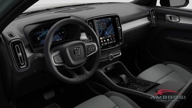 VOLVO XC40 B3 Mild hybrid Benzina Plus Dark