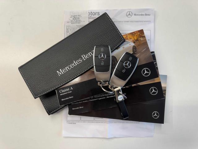 MERCEDES-BENZ A 180 d Automatic Business Extra
