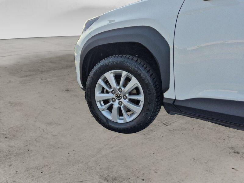 Toyota Yaris Cross 1.5 Hybrid 5p. E-CVT AWD-i Business