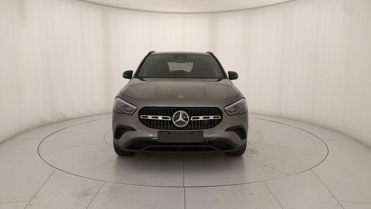 Mercedes-Benz GLA 180 d Automatic