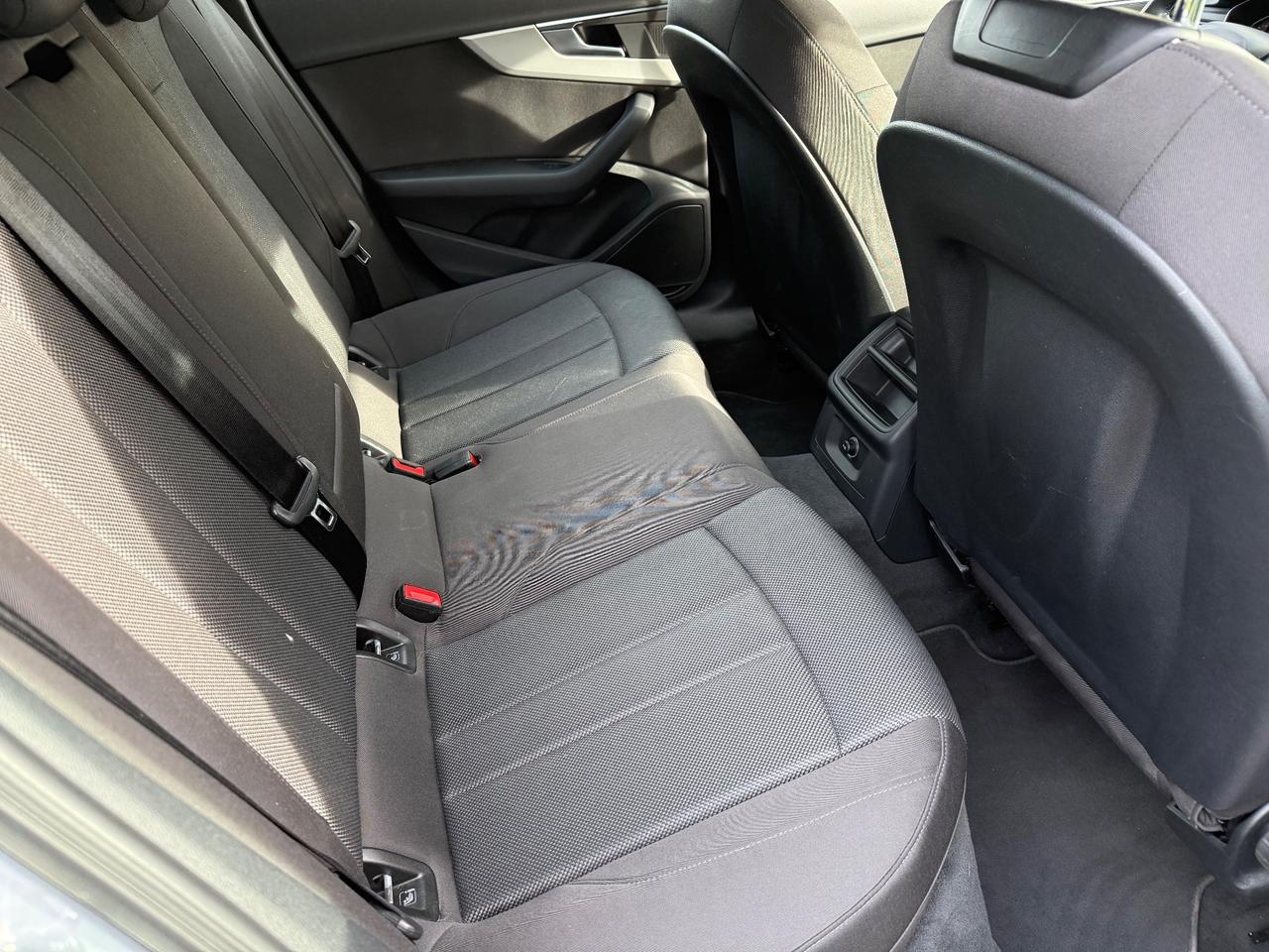 Audi A4 Avant 35 TDI/163 CV S tronic Business Advanced