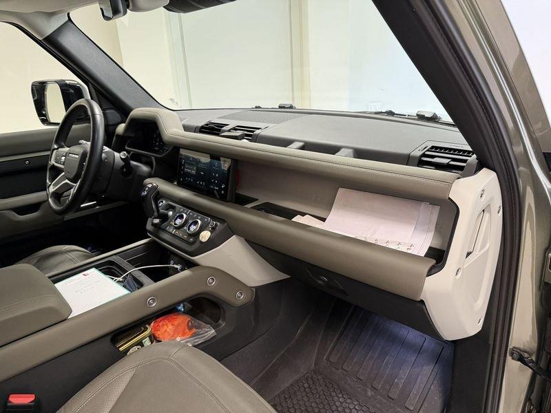 Land Rover Defender Defender 110 2.0 si4 phev SE awd 404cv auto