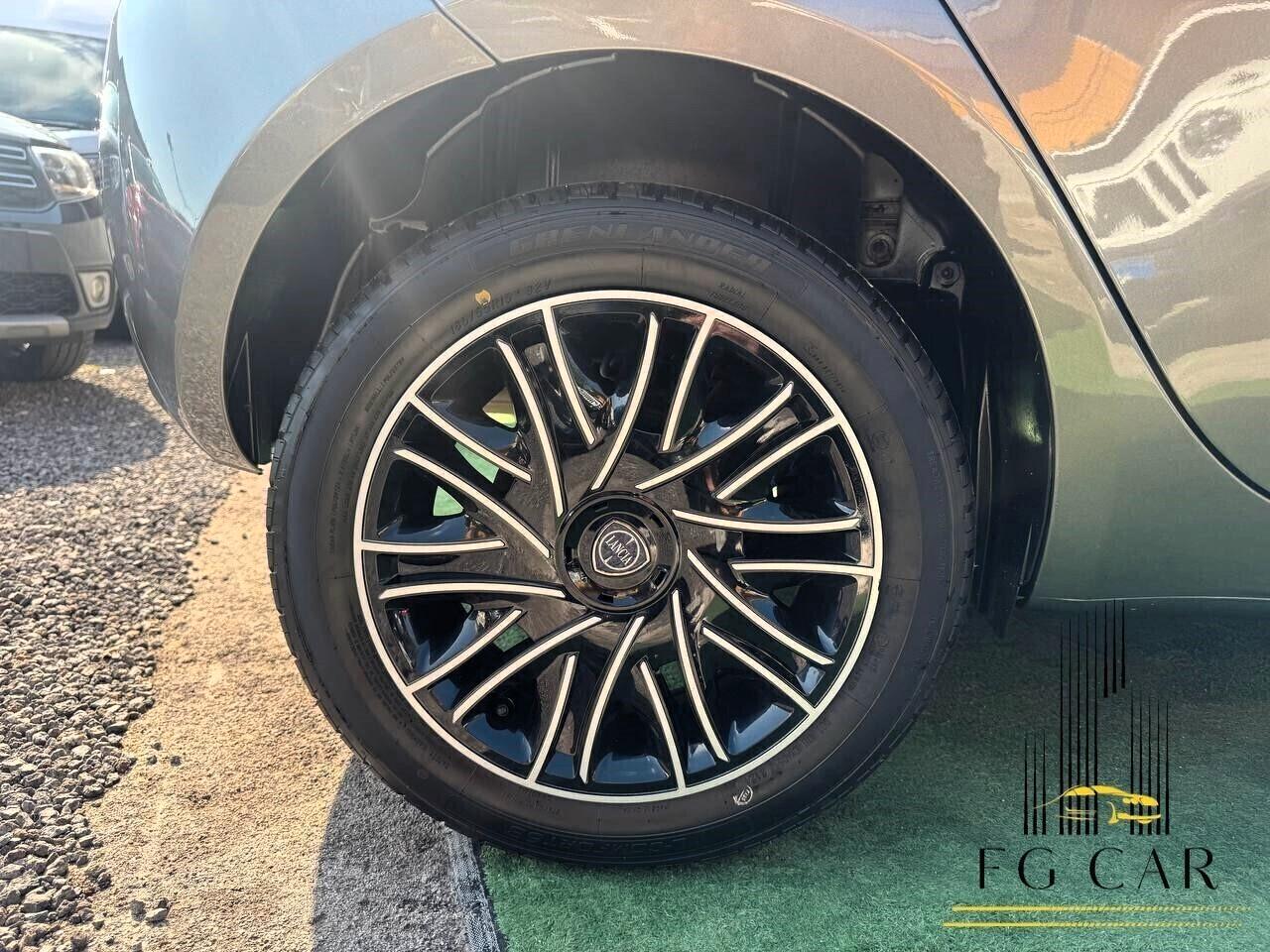 Lancia Ypsilon 1.2 69 CV 5 porte Platinum 02/2018