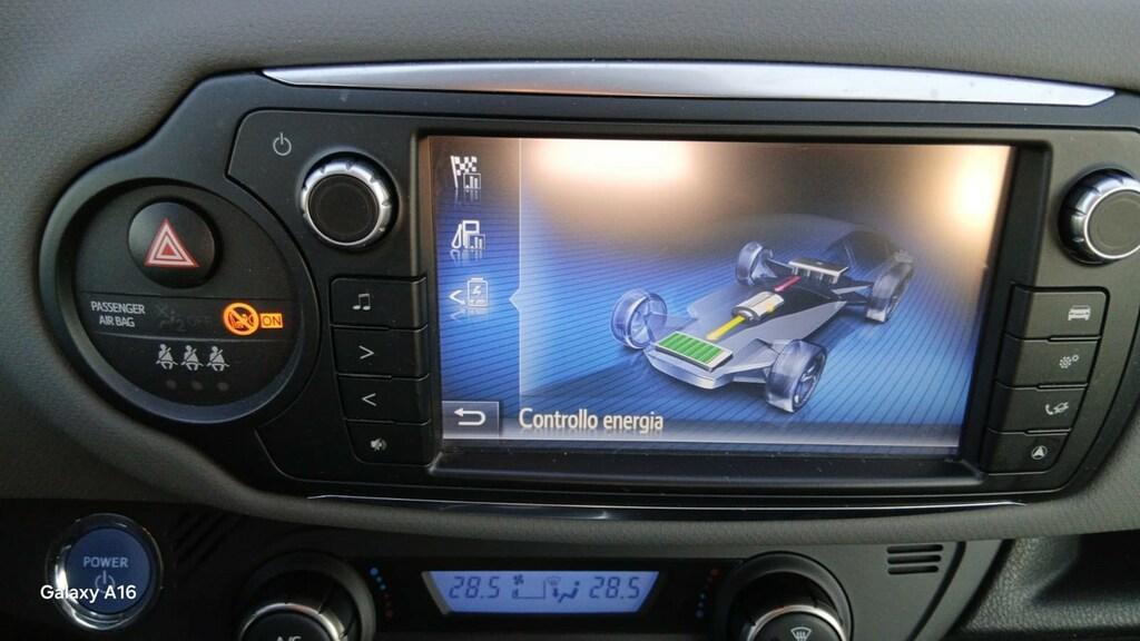 Toyota Yaris 5 Porte 1.5 Hybrid Active CVT