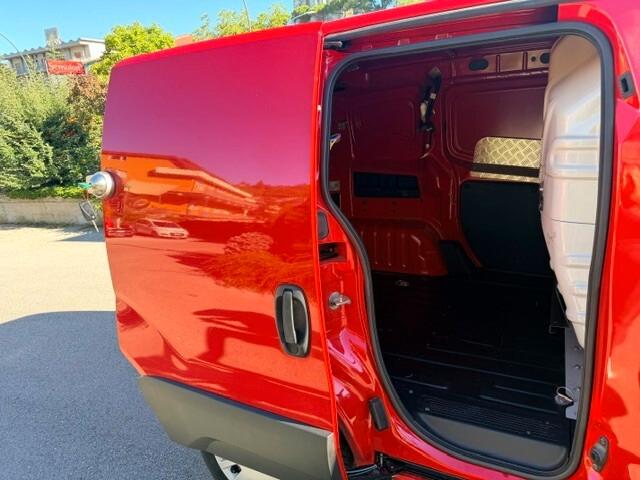 Fiat Fiorino 2ª serie Fiorino 1.3 MJT 95CV ​​Furgone Adventure E5+ 2015