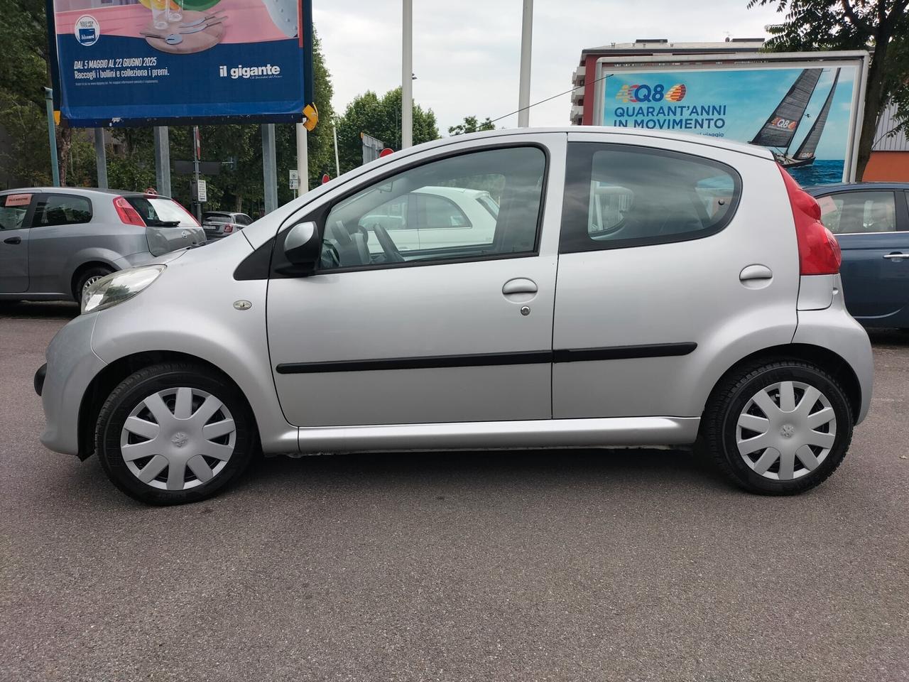 Peugeot 107 - AUTOMATICA TENUTA BENISSIMO