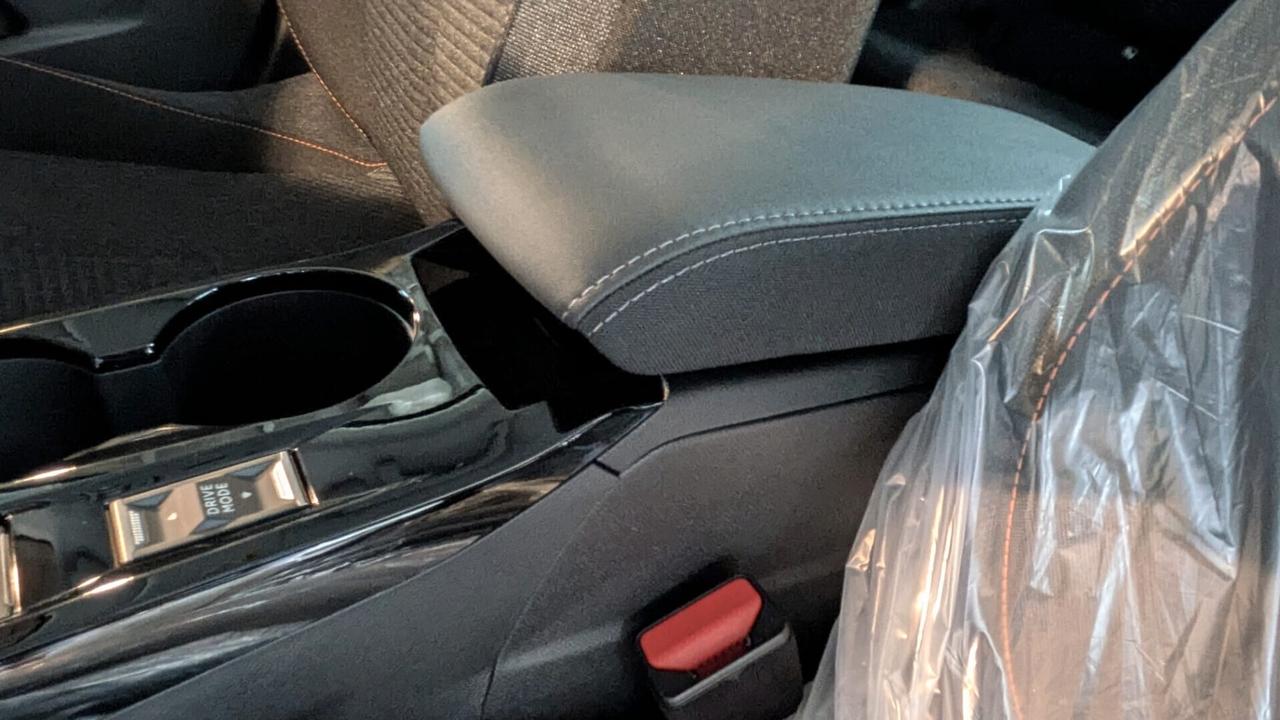 Peugeot 208 100 BUSINESS