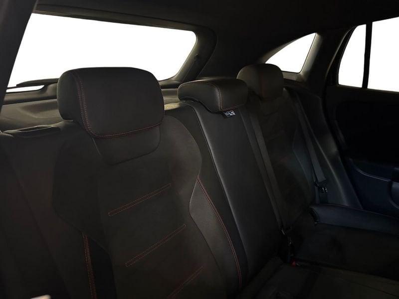 Mercedes-Benz GLA 200 d Premium auto