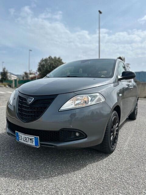 Lancia Ypsilon 1.2 69 CV 5 porte GPL Ecochic Platinum