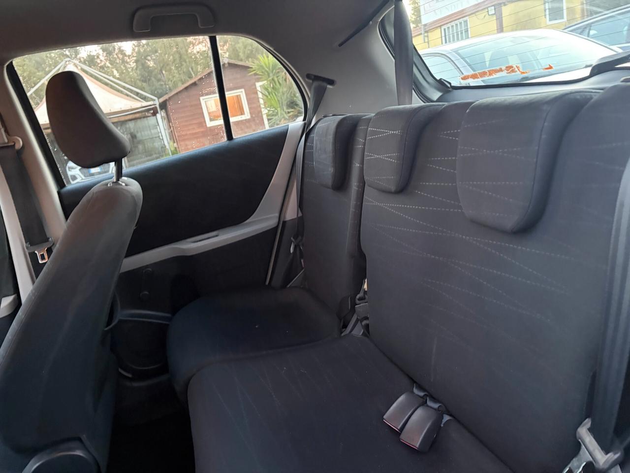 TOYOTA YARIS 1.0 69CV ANNO 2007 ADATTA NEOPATENTATI