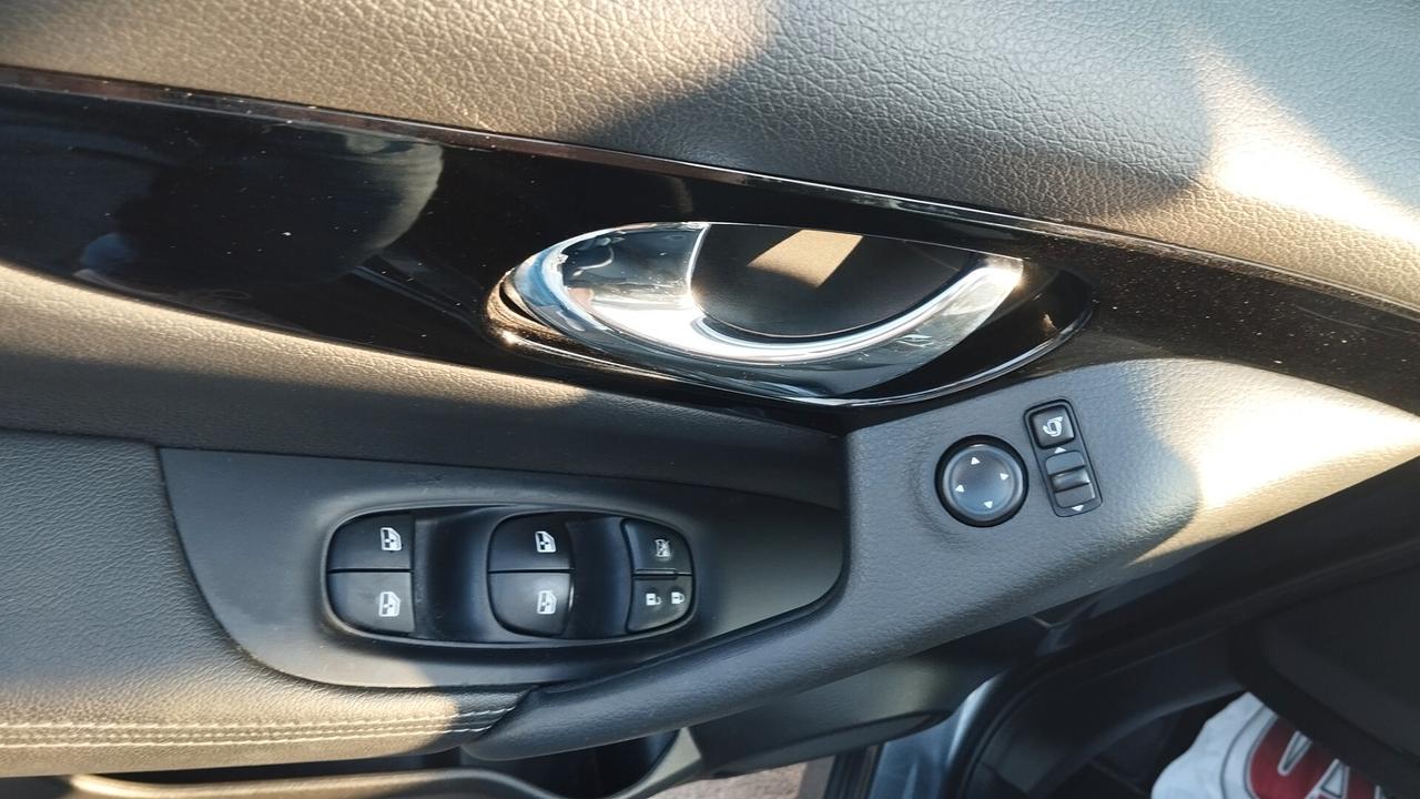 NISSAN QASHQAI 1.5 DIESEL-AUTO-NAVI-GARANZIA FULL