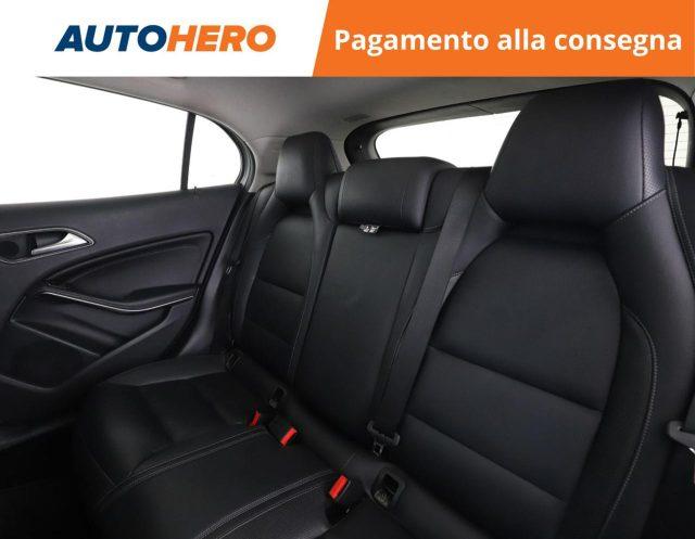 MERCEDES-BENZ GLA 200 d Automatic Sport