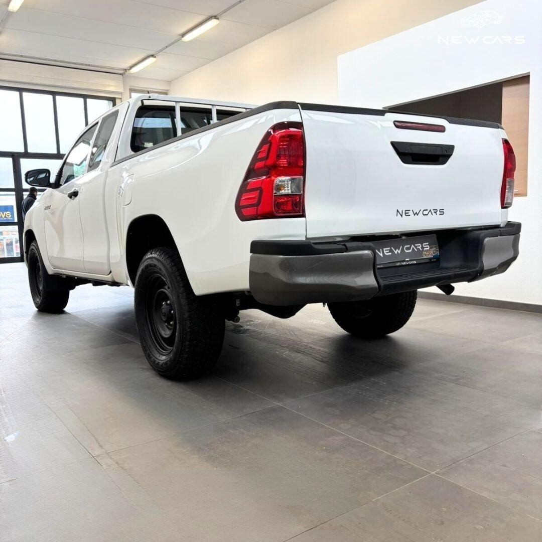 Toyota Hilux 2.4 D-4D 4WD 4 porte Double Cab Comfort