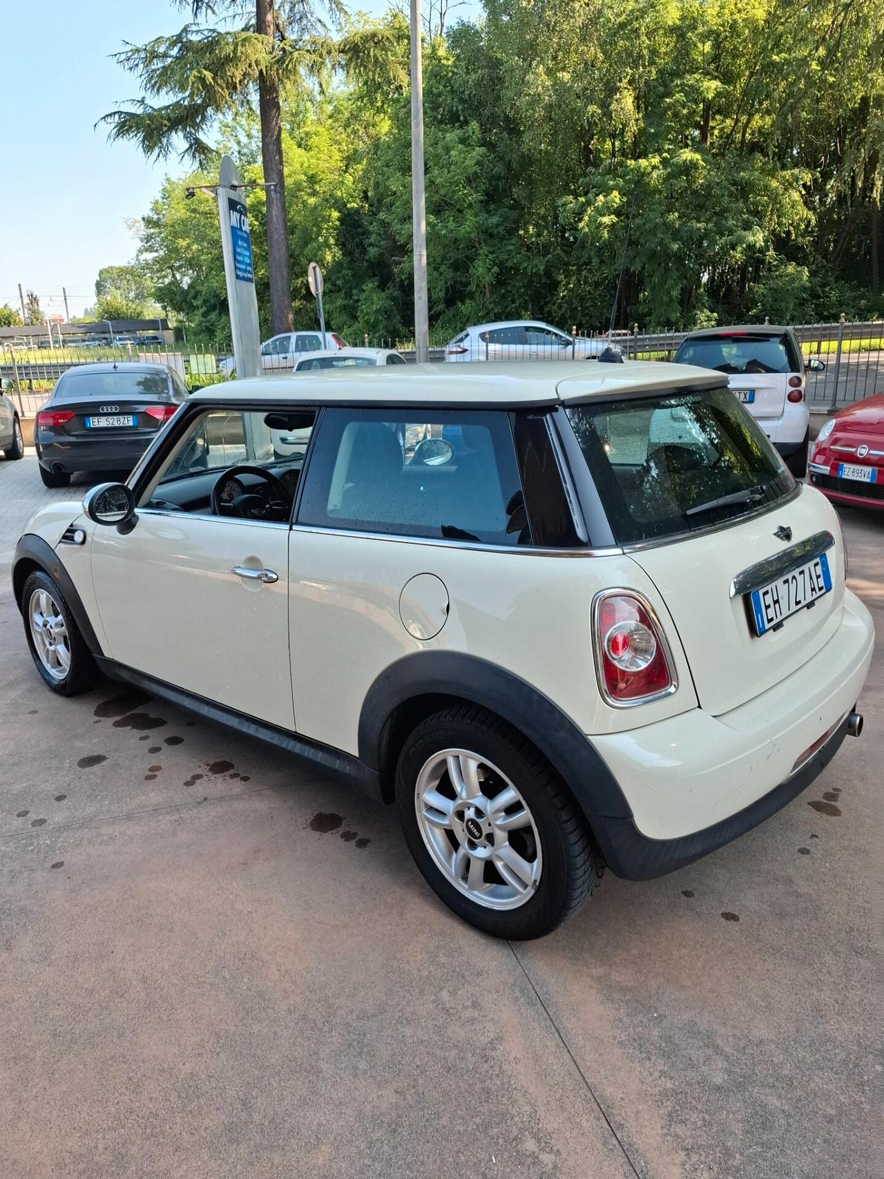 Mini Mini 1.6 16V One (72kW)