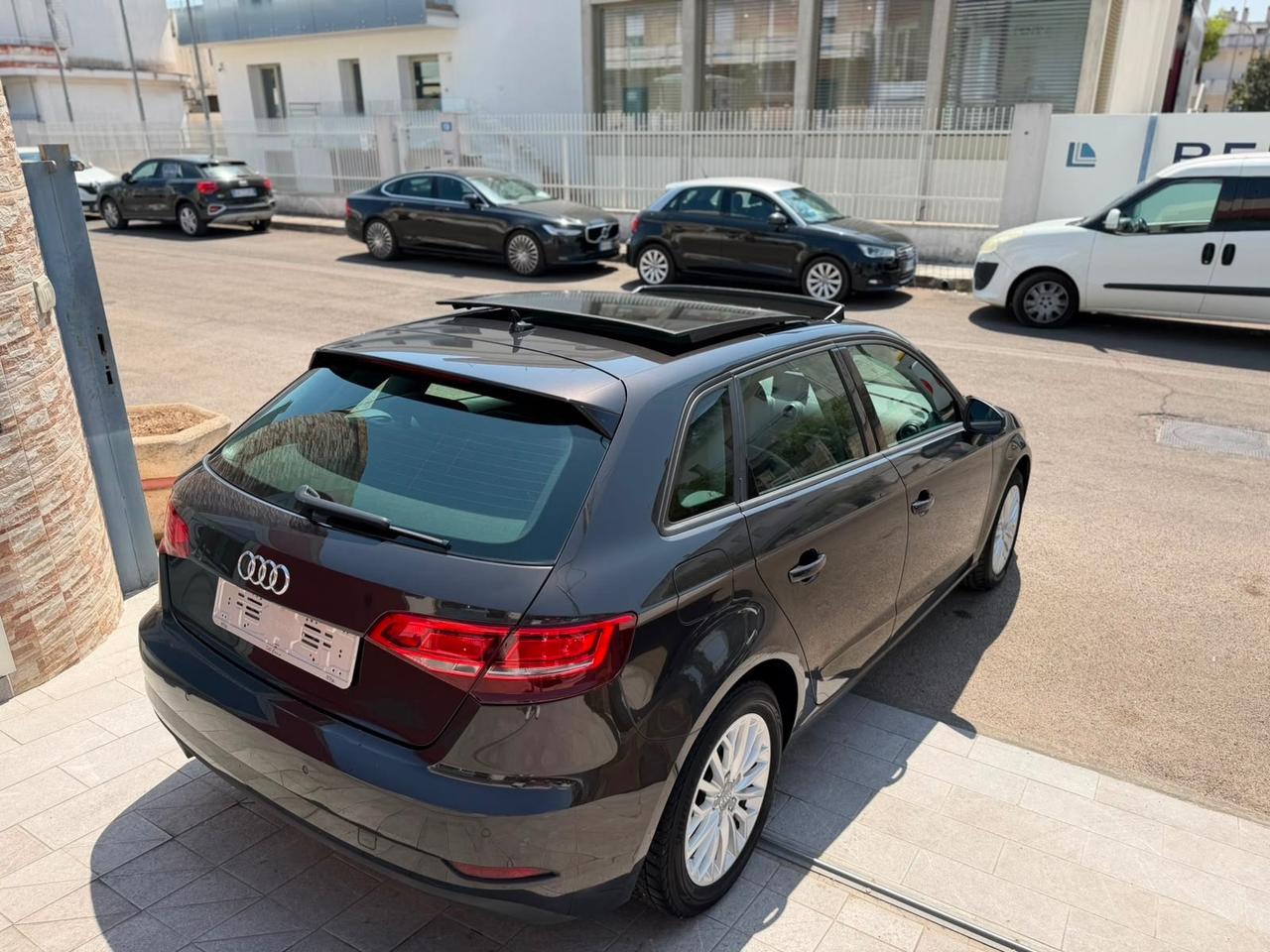 Audi A3 SPB 1.6 TDI 116 CV S tronic-2017 TETTO/LED/PELLE