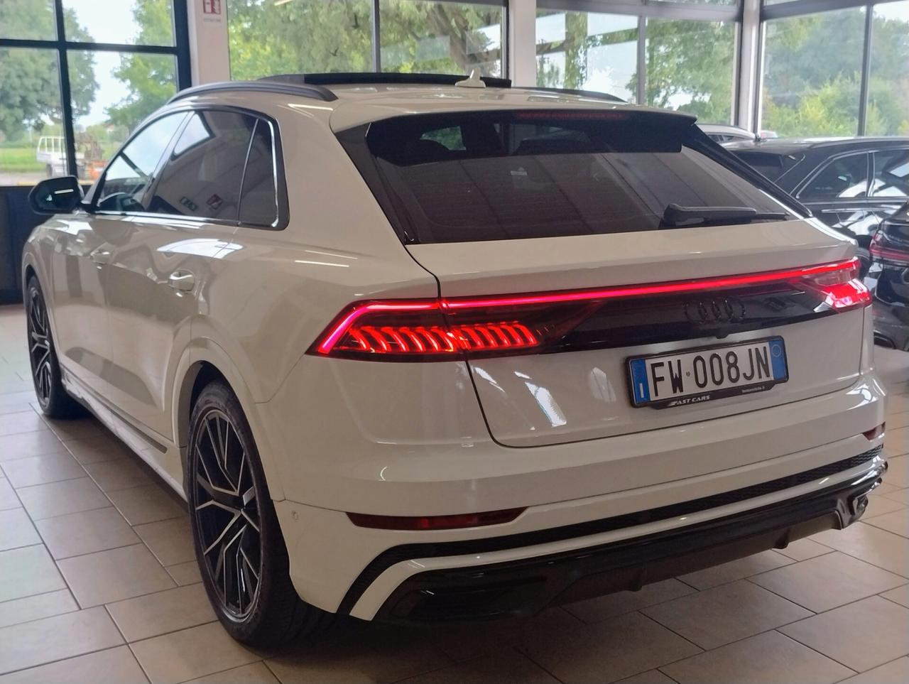AUDI Q8 50TDI quattro tiptronic SLINE 360 TETTO TOUR AMBIENT