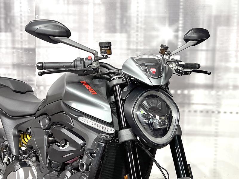 Ducati Monster 937 +