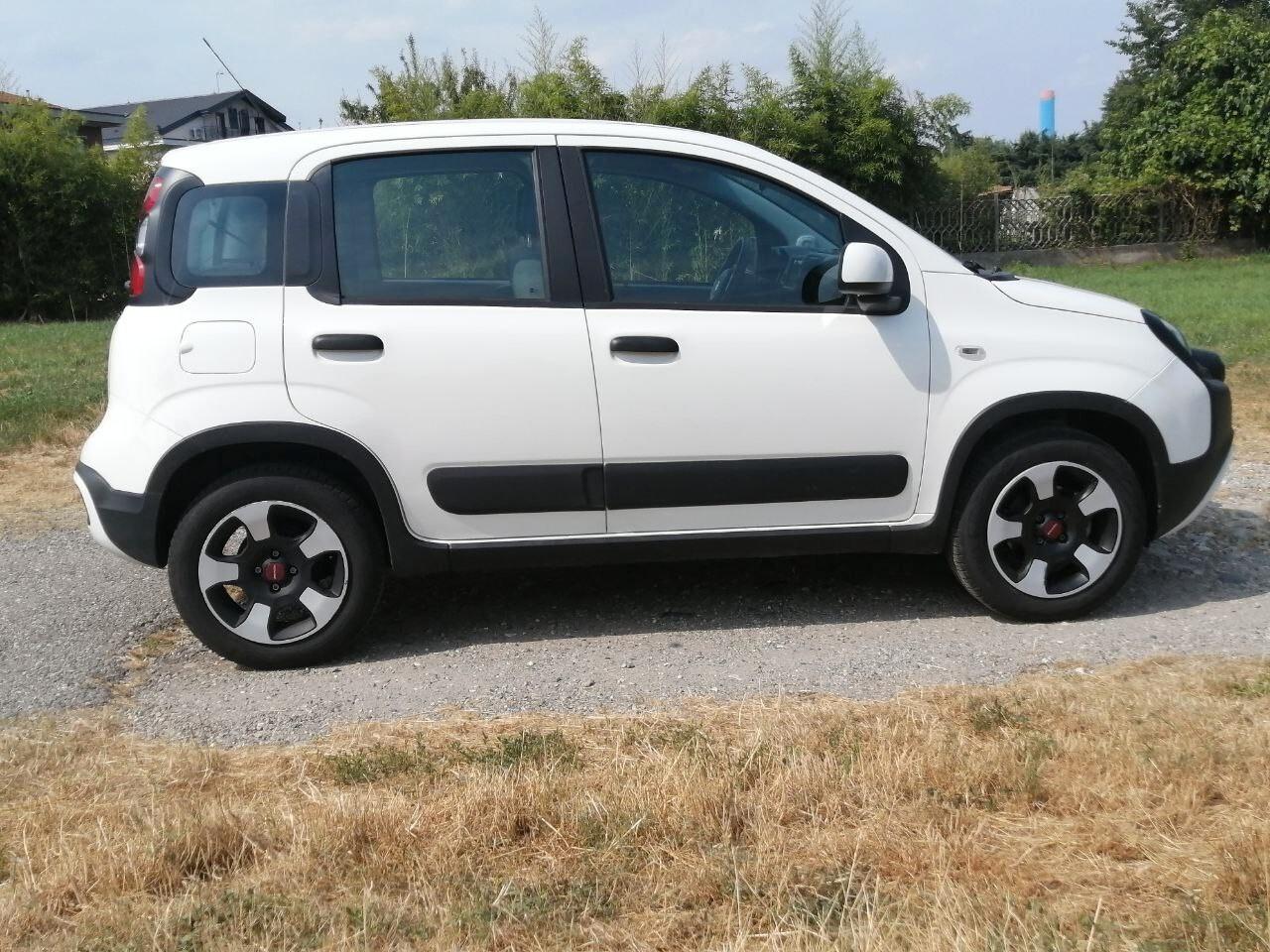 Fiat Panda CityCross 1.0 FireFly Hybrid