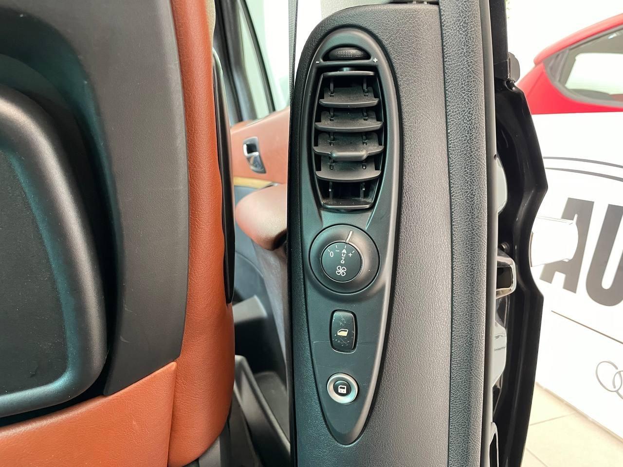 Lancia Phedra - Full Optional | Porte Scorrevoli