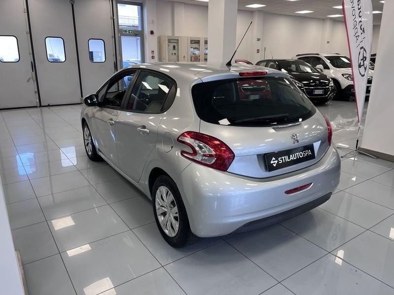 Peugeot 208 PureTech 82 5 porte Allure