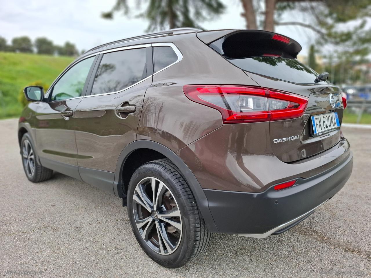 NISSAN Qashqai 1.5 dCi N-Connecta