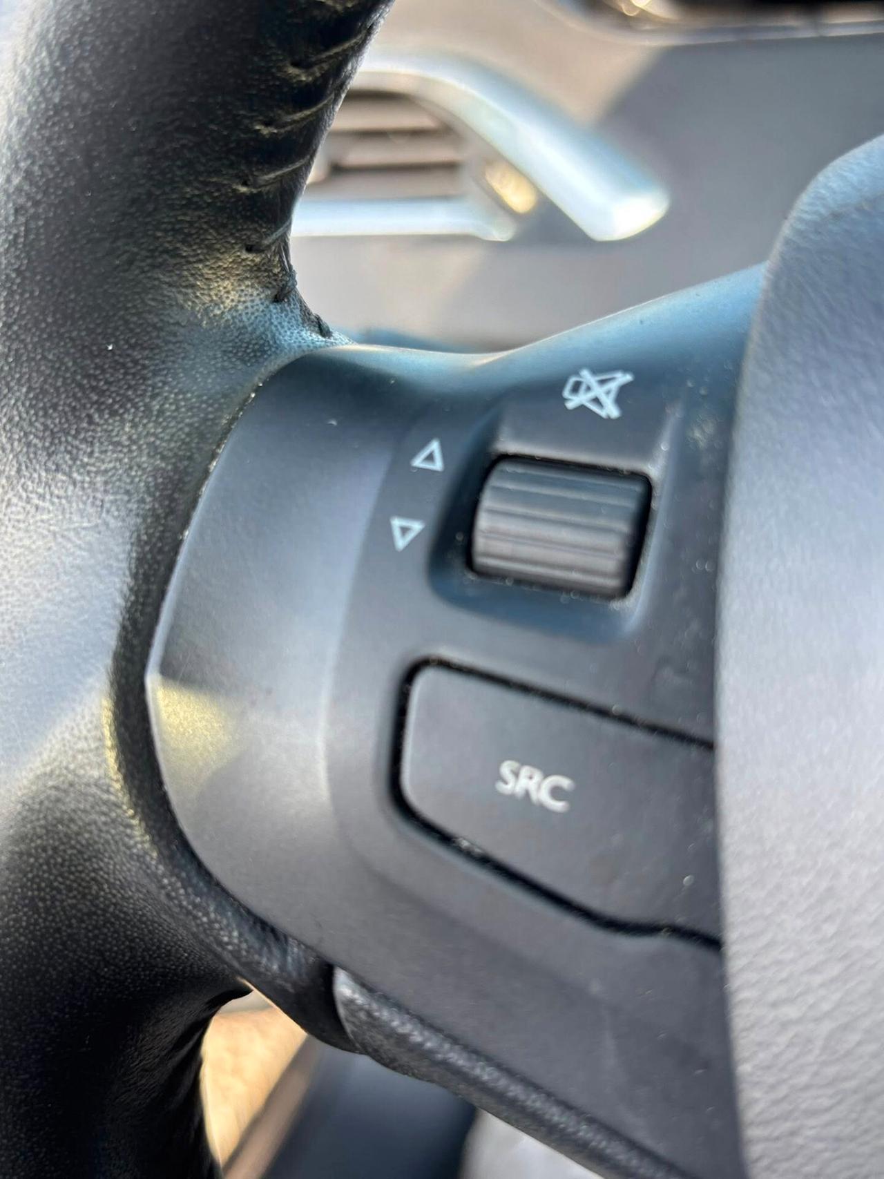 Peugeot 2008 BlueHDi 100 S&S Allure