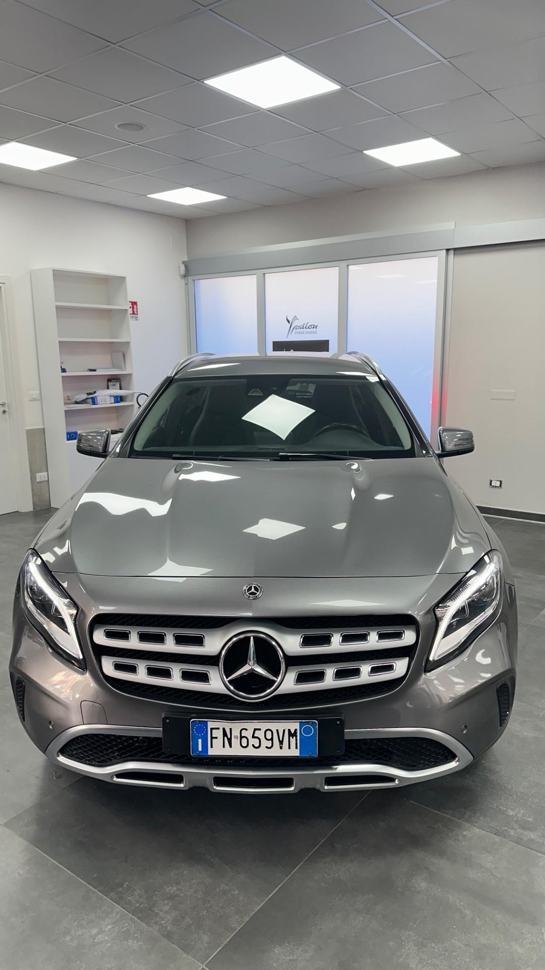 Mercedes-benz GLA 200 d Premium