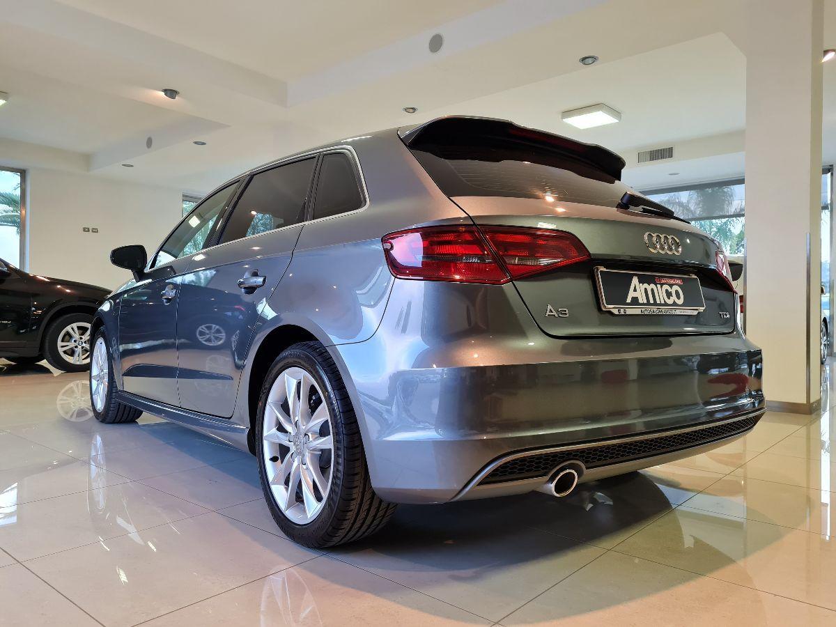 AUDI A3 Sportback 1.6 TDI S-tronic Ambition S-line