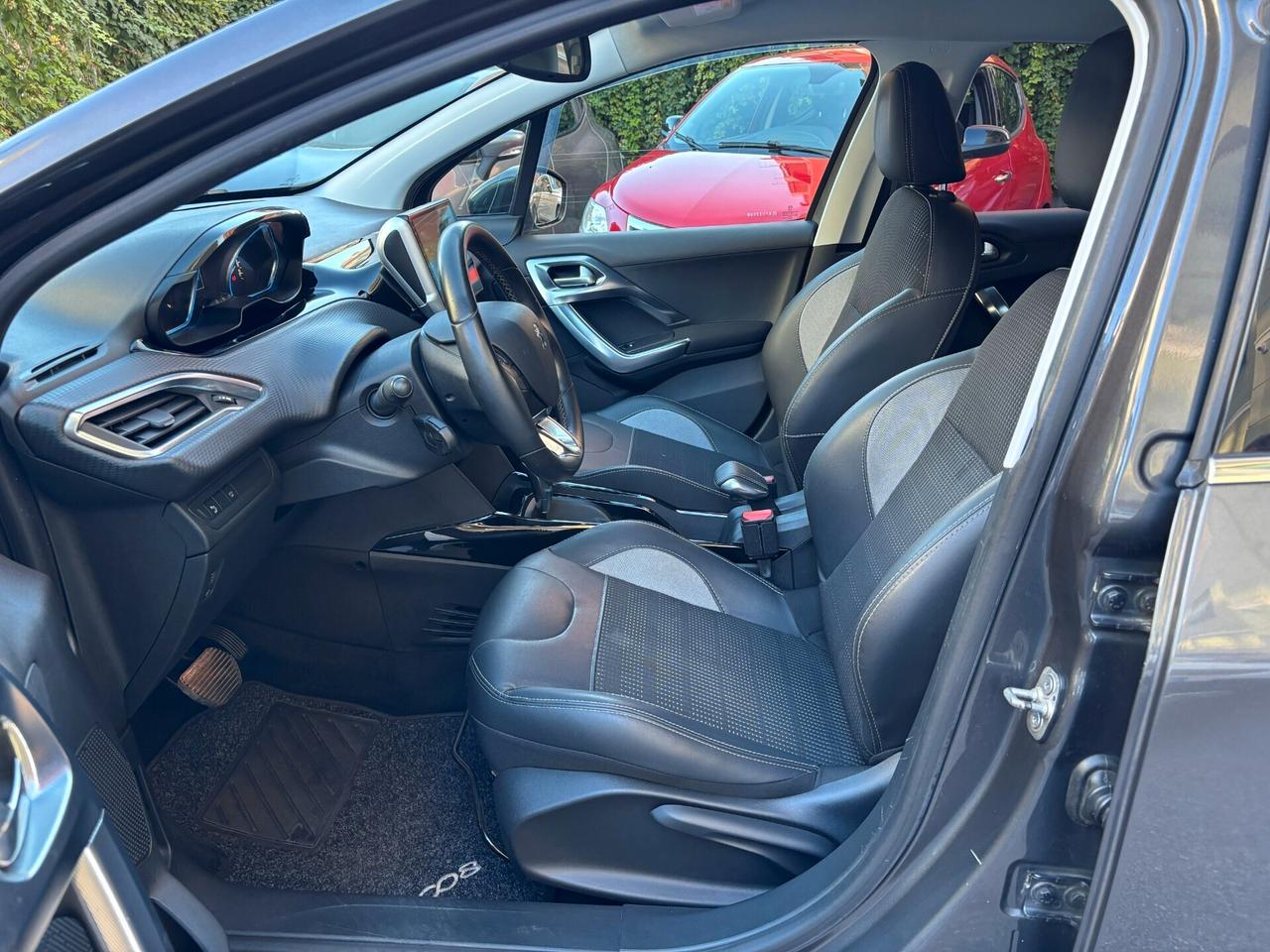 Peugeot 2008 PureTech Turbo 110 EAT6 S&S Black Matt PREZZO REALE