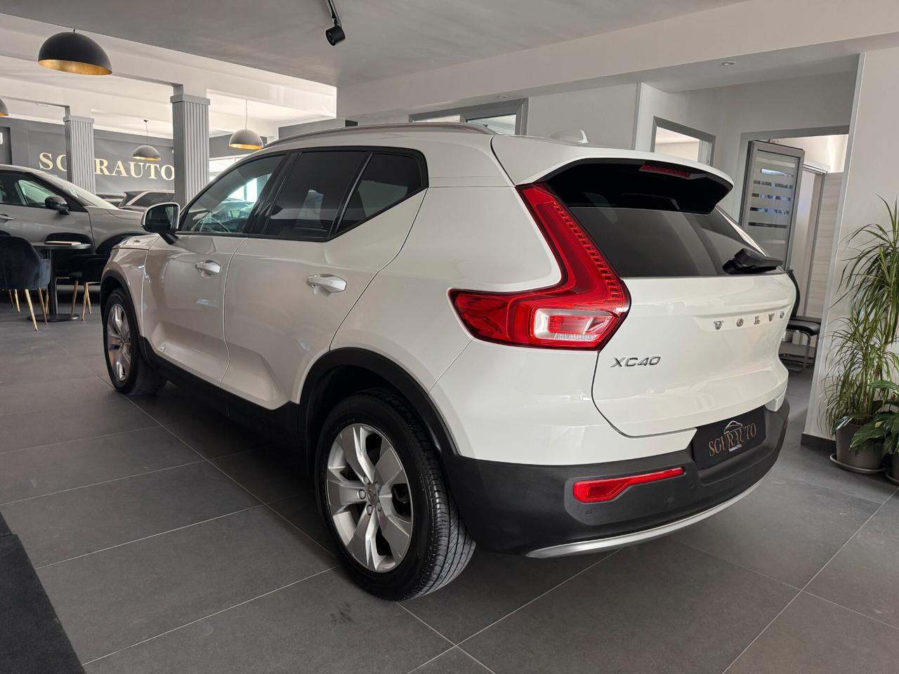 VOLVO XC40 D3 2.0 AWD GEARTRONIC MOMENTUM PRO 2020
