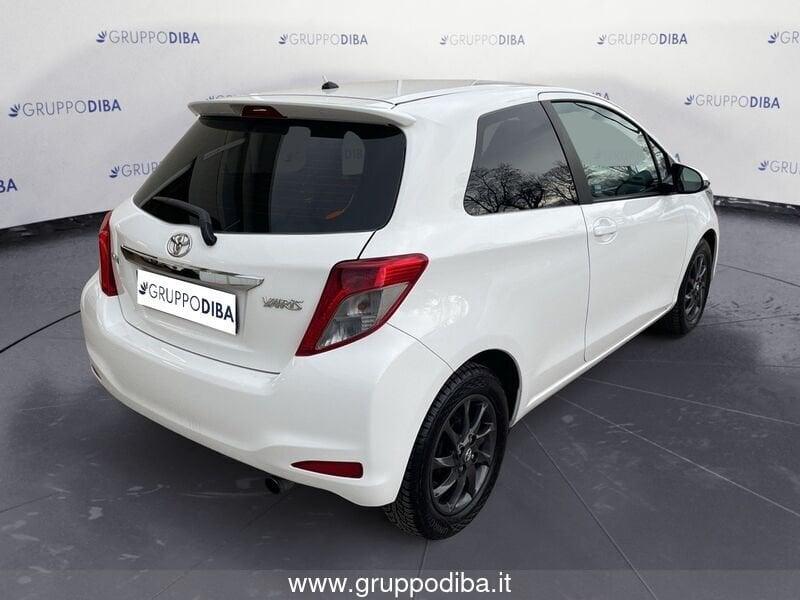 Toyota Yaris III 2011 Benzina 3p 1.0 Lounge