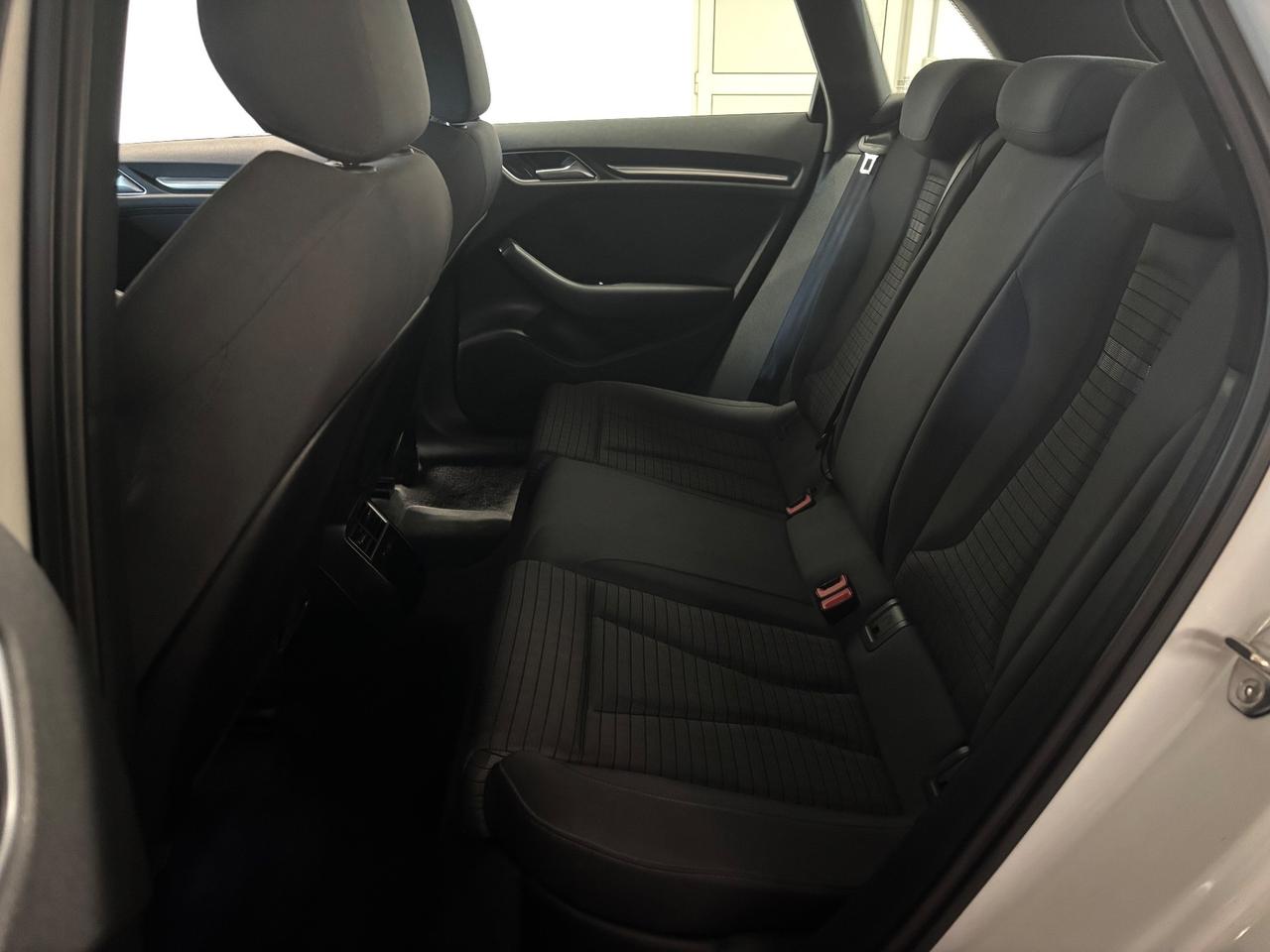 Audi A3 SPB 1.6 TDI | S-TRONIC Sport |