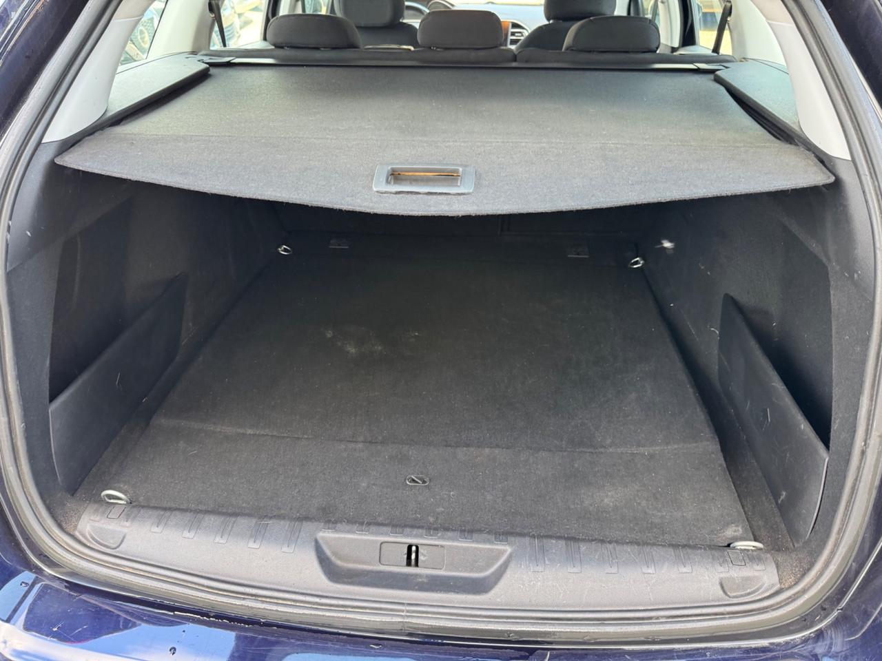 Peugeot 308 BlueHDi 120 S&S SW Allure