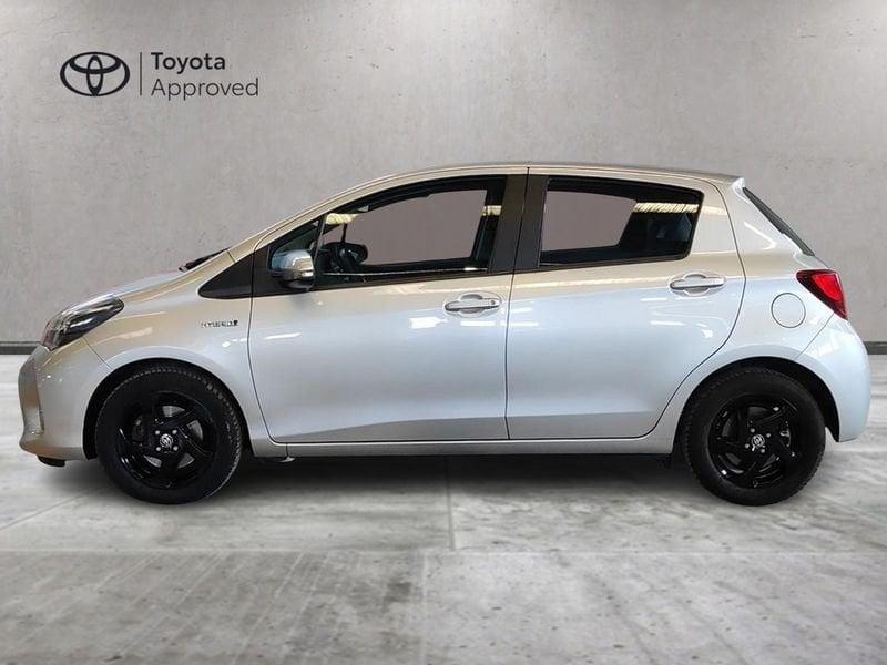 Toyota Yaris 1.5 Hybrid 5 porte Active + CERCHI IN LEGA AREA C FREE