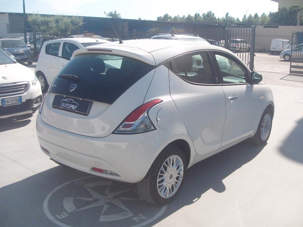 Lancia Ypsilon 1.2 69 CV 5 porte - 2017