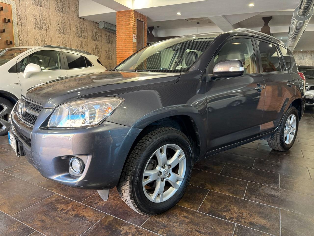 Toyota RAV 4 RAV4 2.2 D-4D 150 CV DPF Luxury