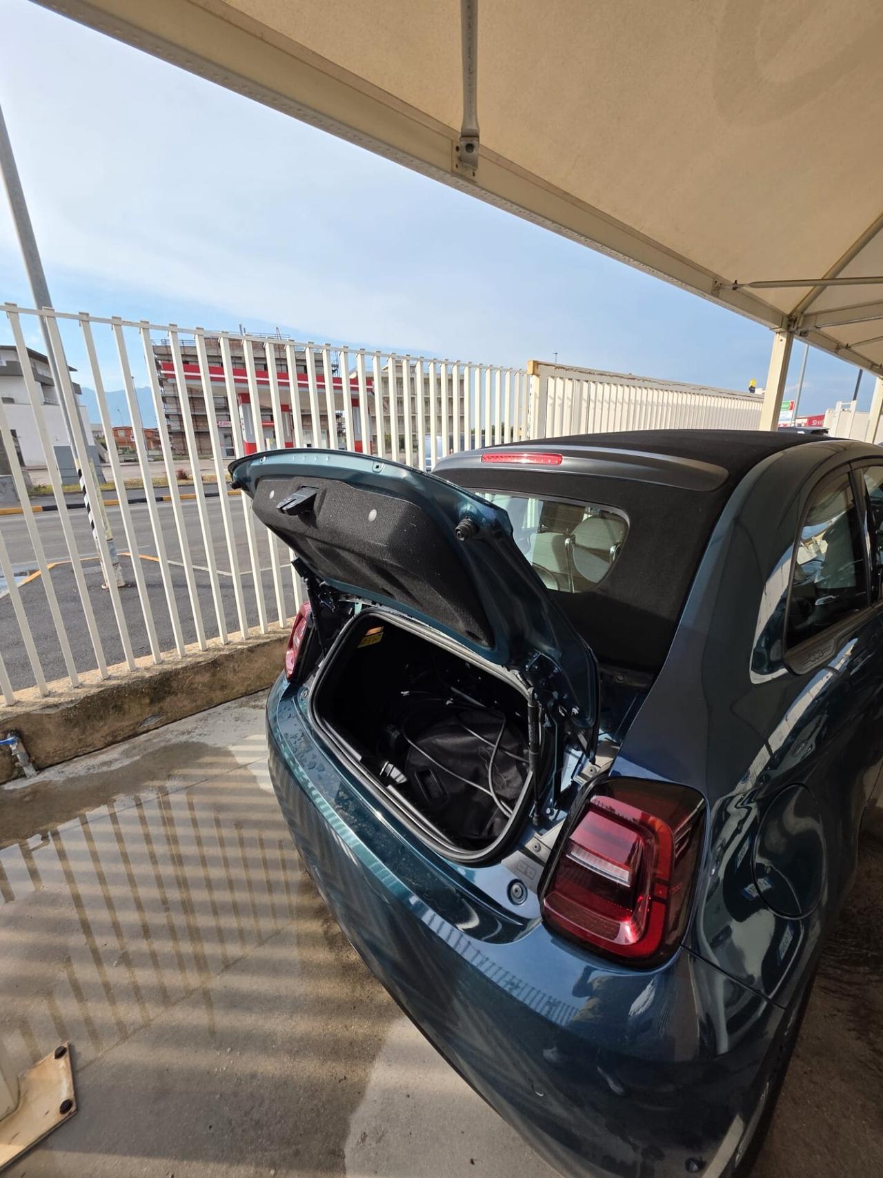 Fiat 500 500e Cabrio 42 kWh La Prima