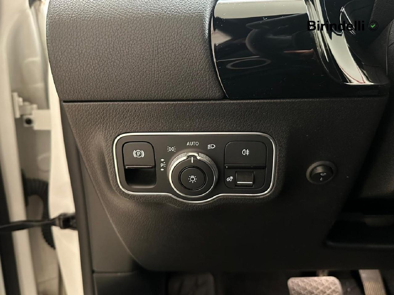 Mercedes-Benz GLA (H247) - GLA 180 Automatic Sport