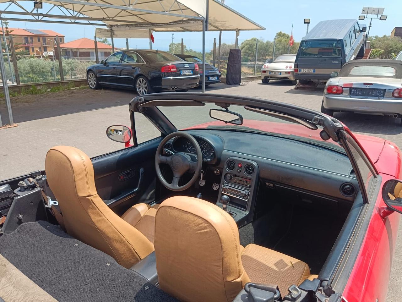 Mazda MX-5 1.6i 16V cat