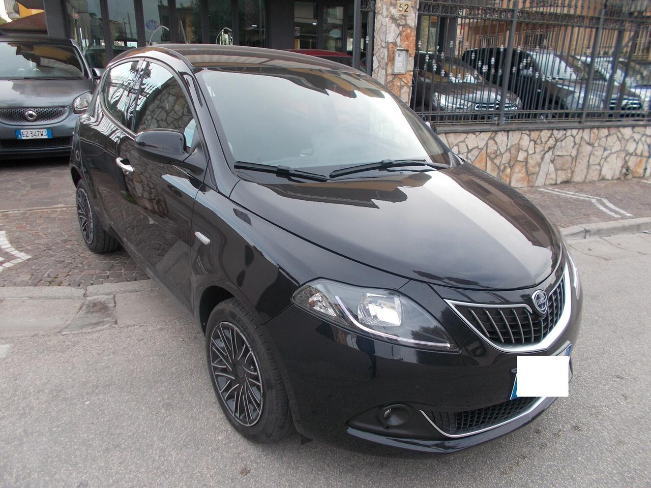 Lancia Ypsilon 1.0 FireFly 5 porte S&S Hybrid Gold Plus